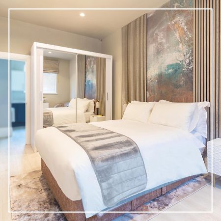 Beautiful Apartment In London Hounslow Eksteriør bilde