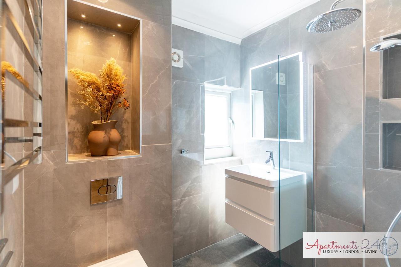 Beautiful Apartment In London Hounslow Eksteriør bilde